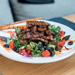 Ilık Etli Salata Ilık Etli Salata