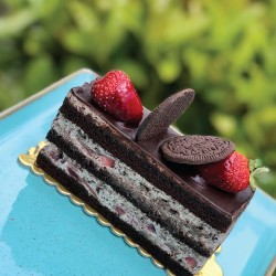 Oreolu Çilekli Pasta Oreolu Çilekli Pasta